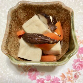 優しいお味の高野豆腐の煮物